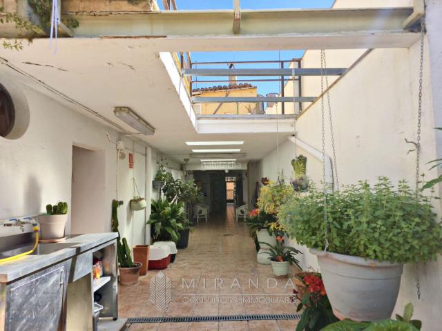 Casa adosada en venta en Breda. Casas adosadas.