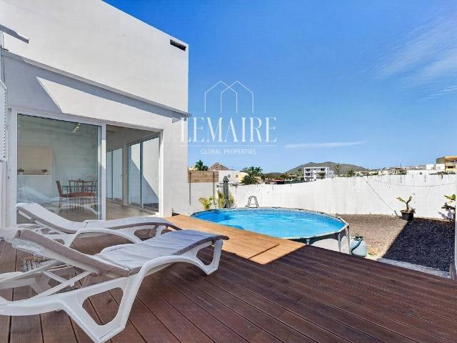 Casa adosada en Venta en Buzanada