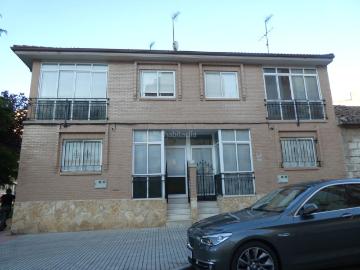 Casa adosada en venta en Burgos, San Julián Barriada de Cortes. Casas adosadas.