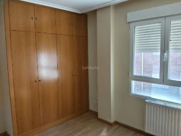 Casa adosada en venta en Burgos, San Julián Barriada de Cortes. Vivienda unifamiliar adosada a estrenar. Casas adosadas.