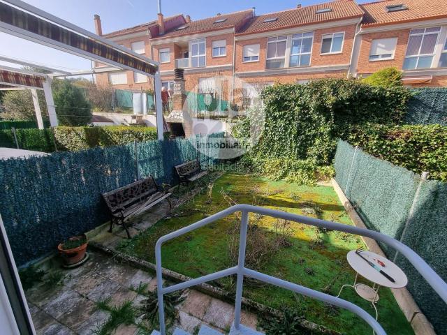 Casa adosada en venta en Burgos, Villafría La Ventilla Castañares. AMPLIA VIVIENDA EN VENTA EN EL BARRIO DE VILLAFRIABURGOS. Casas adosadas.