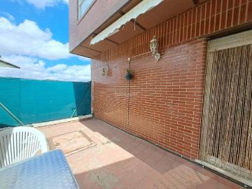 Casa adosada en venta en Burgos, Villafría La Ventilla Castañares. BONITO CHALET PARA ENTRAR A VIVIR CON TERRAZA Y JARDIN, 3 DORMITORIOS, 2 BAÑOS, GARAJE Y MERENDERO. Casas adosadas.