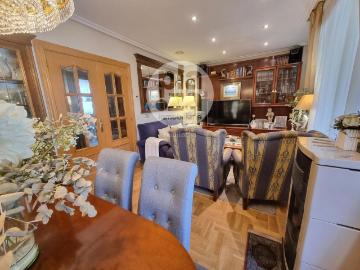 Casa adosada en venta en Burgos, Villafría La Ventilla Castañares. Descubre tu nuevo hogar en Villafría, Burgos!. Casas adosadas.