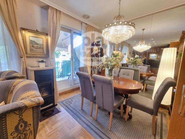 Casa adosada en venta en Burgos, Villafría La Ventilla Castañares. Descubre tu nuevo hogar en Villafría, Burgos!. Casas adosadas.