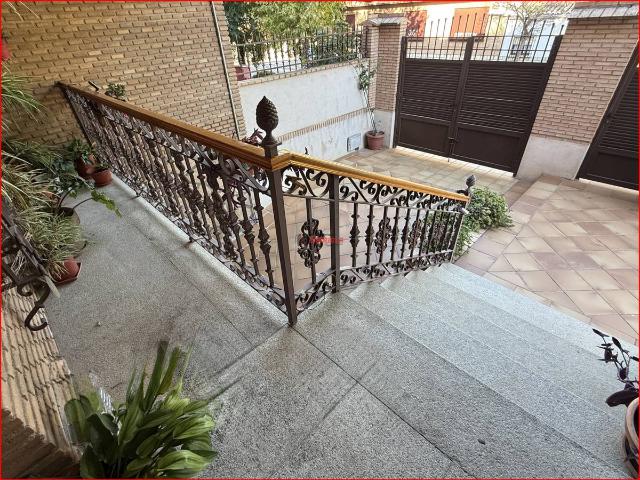 Casa adosada en Venta en Burujón