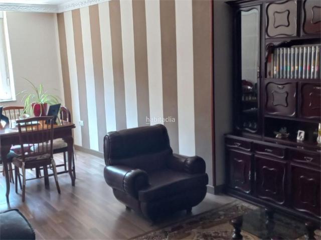 Casa adosada en venta en Bustillo del Páramo. Bustillo del Páramo Calle Real. Casas adosadas Bustillo del.