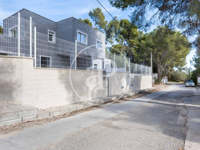 Casa adosada en Venta en Godelleta