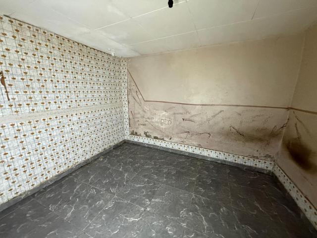 Casa adosada en venta en Golmés. ¡ Oportunidad !. Casas adosadas.
