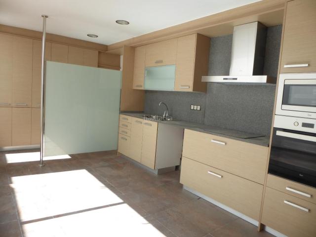 Casa adosada en venta en Golmés. OPORTUNIDAD PARA INVERSORES O AUTOPROMOTORES DOS VIVIENDAS PARA FINALIZAR Y REGULARIZAR. Casas adosadas.
