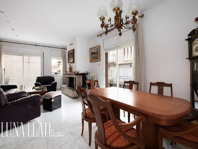Casa adosada en venta en calle De Sant Josep, Gavà, de 143 m² 4 habitaciones por 579.000