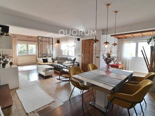 Casa adosada en Venta en Galdakao