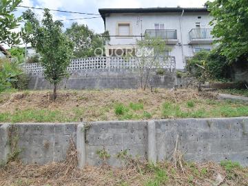 Casa adosada en venta en Galdakao. Casa Adosada Con Terreno De 520 m2 En Olabarrieta. Casas adosadas.