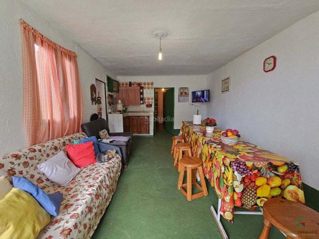 Casa adosada en venta en Garachico. Oportunidad en Icod de los Vinos se venden dos casas terreras en el mismo terreno, ideales para vivir, invertir o reformar a tu gu. Casas adosadas.
