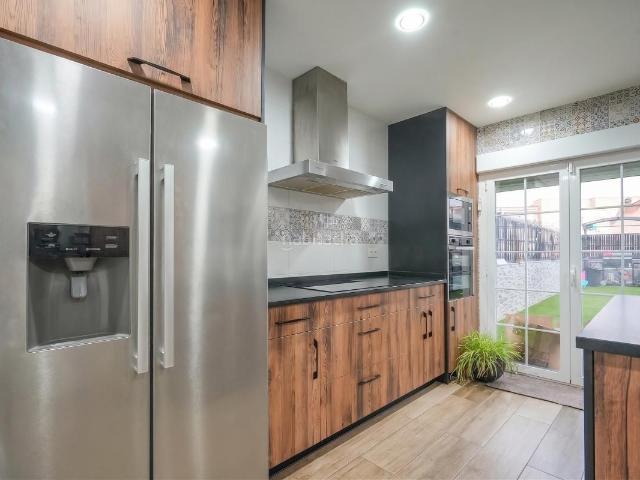 Casa adosada en venta en Getafe, Centro. Casas adosadas.