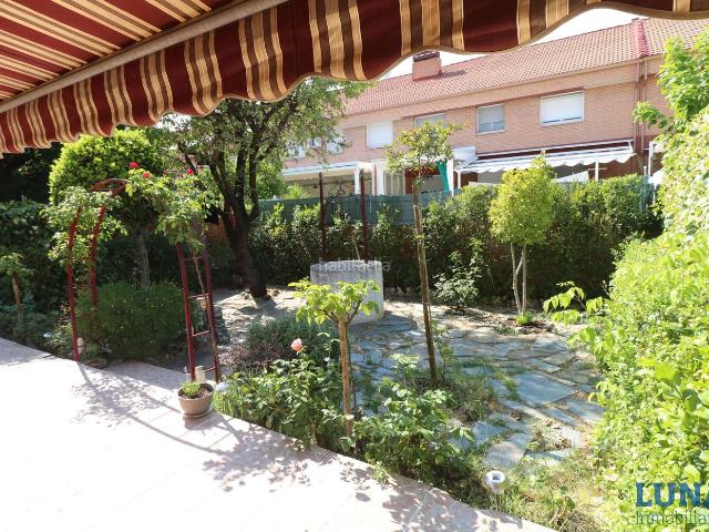 Casa adosada en venta en Getafe, Sector 3. Casas adosadas.