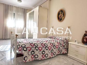 Villa en venta en Glorieta de Chequia - Aire acondicionado