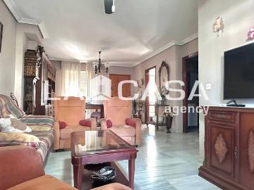 Casa adosada en Venta en Gelves