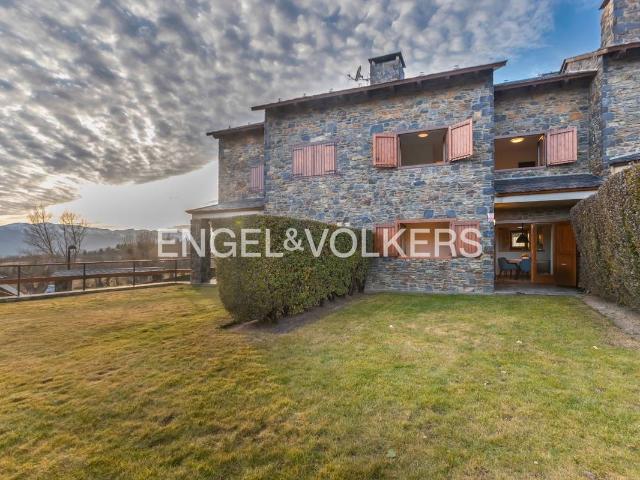 Casa adosada en Venta en Ger