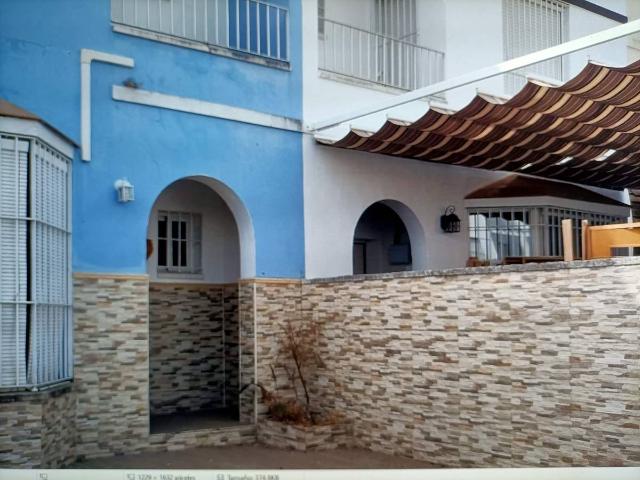 Casa adosada en Venta en Gerena