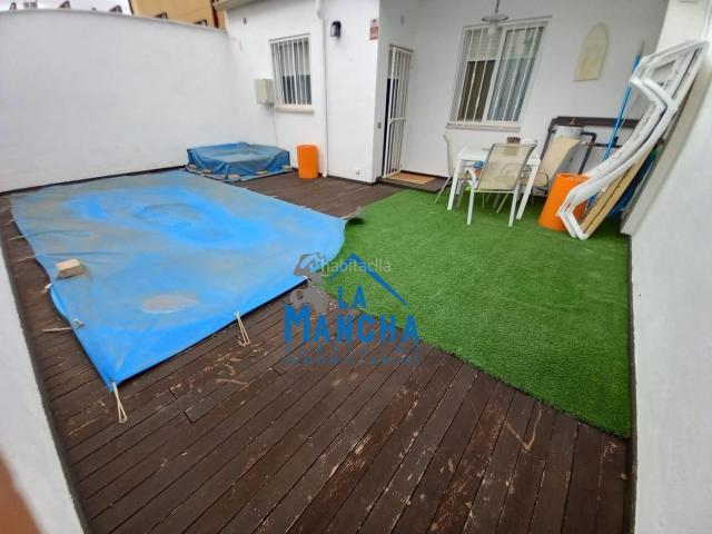 Casa adosada en venta en Gineta La. 229.000 INMOBILIARIA LA MANCHA VENDE PRECIOSO ADOSADO CON PISCINA PRIVADA Y 4 HABITACIONES EN LA GINETA. Casas adosadas Gineta.