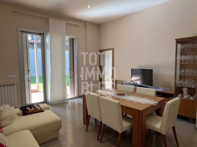 Casa adosada en venta en Girona, Vila roja. Casas adosadas.