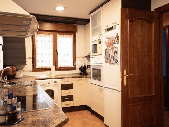 Casa adosada en Venta en Grajera