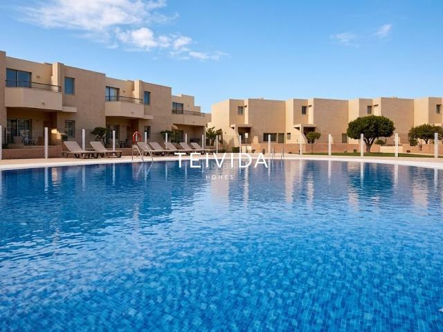 Casa adosada en venta en Granadilla de Abona, Los Abrigos. Adosado con jardín, piscina y garaje en Los Abrigos!. Casas adosadas Granadilla de.