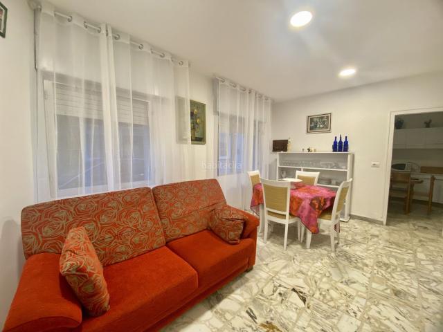 Casa adosada en venta en Grove O. Casas adosadas Grove.