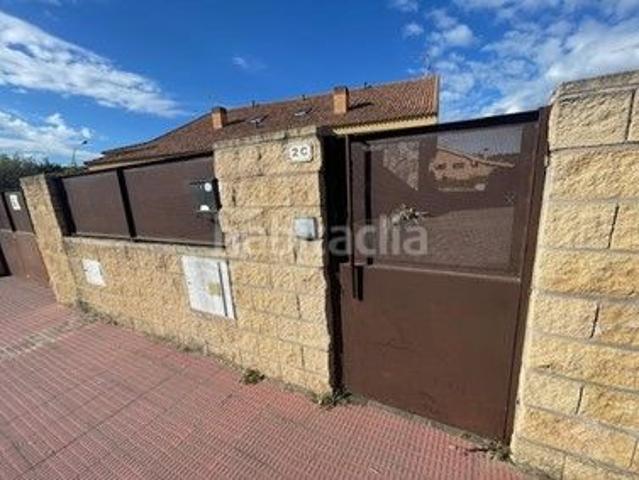 Casa adosada en venta en Guadarrama. Casas adosadas.