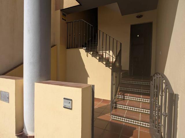Casa adosada en Venta en Guadix