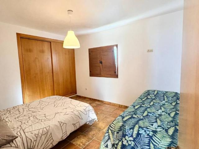 Casa adosada en Venta en Guaro