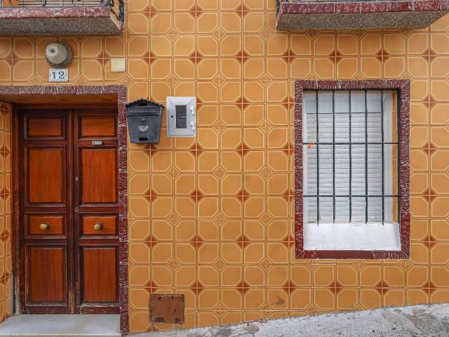 Casa adosada en Venta en Guaro