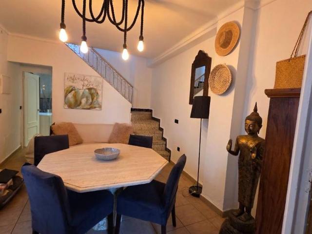 Casa adosada en Venta en Guaro