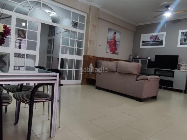 Casa adosada en venta en Guillena, Guillena pueblo. MAGNÍFICA CASA ADOSADA. Casas adosadas.