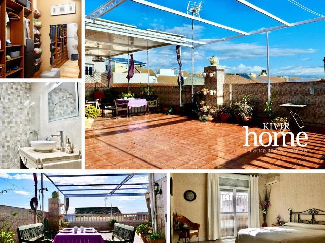 Casa adosada en Venta en Guillena pueblo