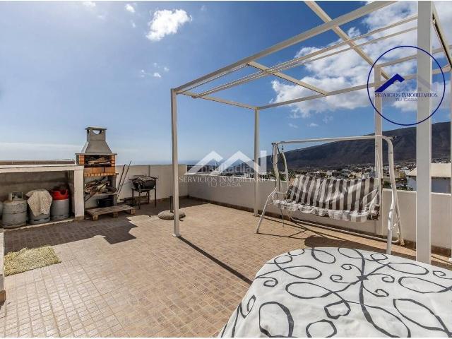 Casa adosada en venta en Güímar, Centro. VIVIENDA UNIFAMILIAR CON JARDÍN, APARTAMENTO Y CASA DE INVITADOS EN GÜÍMAR. Casas adosadas.