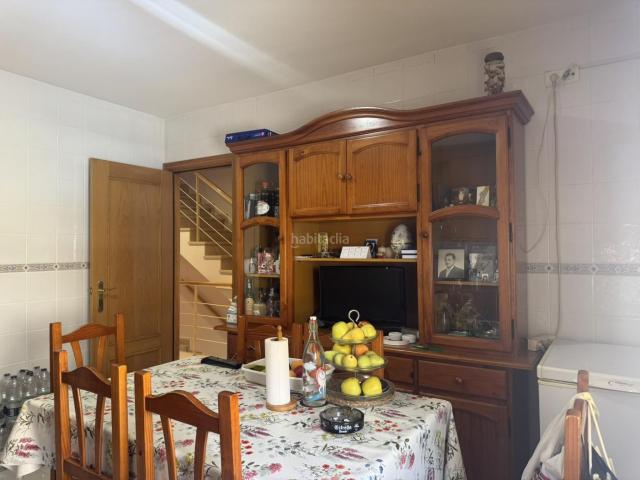 Casa adosada en venta en Guissona. Casa a Guissona amb piscina a punt per entrar a viure!. Casas adosadas.