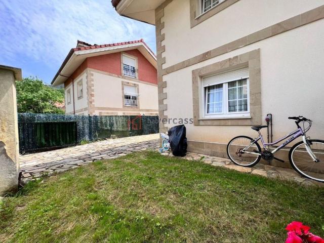 Casa adosada en venta en Guriezo. Casas adosadas.