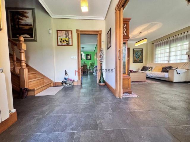 Casa adosada en venta en Guriezo. Casas adosadas.