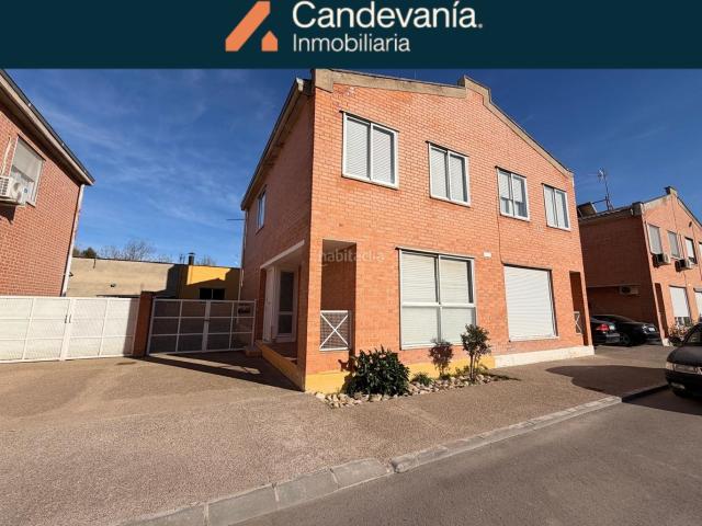 Casa adosada en venta en Gurrea de Gállego. Casas adosadas Gurrea de.