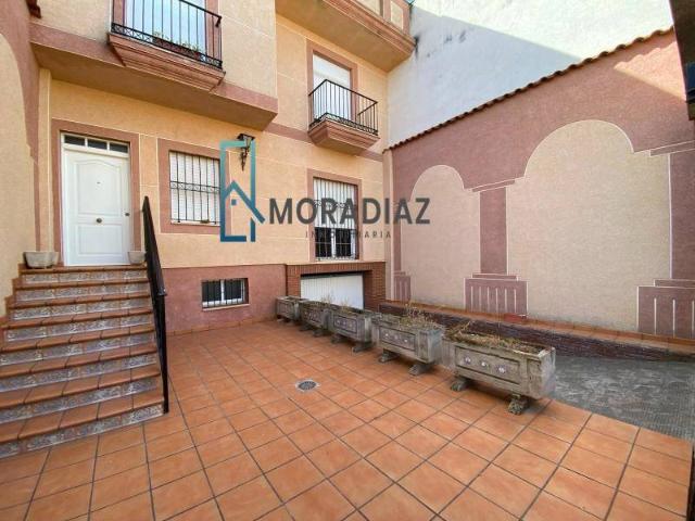 Casa adosada en Venta en Don Benito