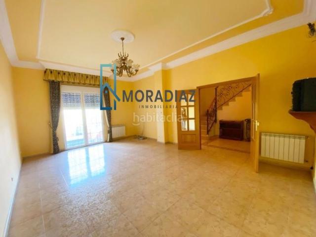Casa adosada en venta en Don Benito. Unifamiliar en venta Don Benito. Casas adosadas Don.
