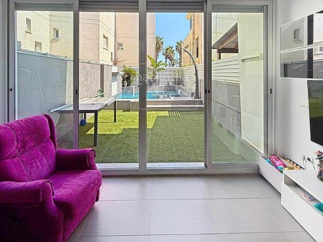 Casa adosada en venta en Daimús. ADOSADO EN AUSIAS MARCH, DAIMUS. Casas adosadas.