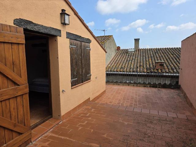 Casa adosada en Venta en Darnius
