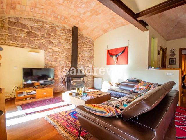 Casa adosada en Venta en Darnius