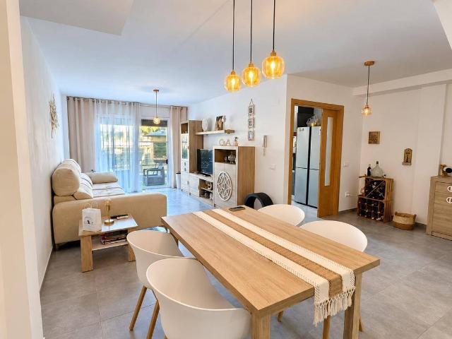 Casa adosada en Venta en Deltebre