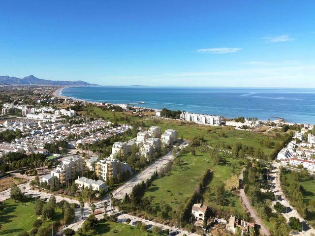 Casa adosada en venta en Dénia, Devessa Monte Pego. Preciosos adosados en un residencial de lujo al lado de playas vírgenes. Casas adosadas.