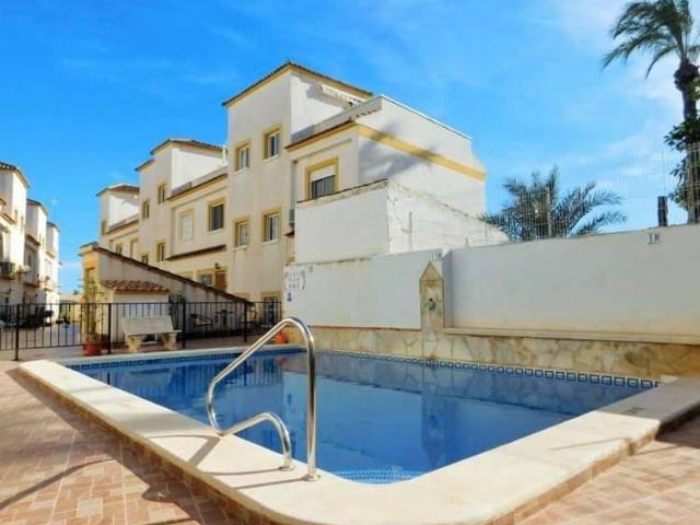 Casa adosada en Venta en Desamparados Hurchillo Torremendo
