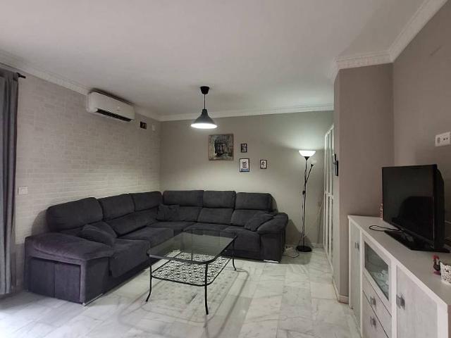 Casa adosada en Venta en Écija