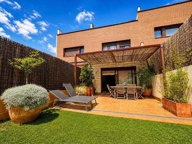 Casa adosada en Venta en Eixample Can Bogunyà